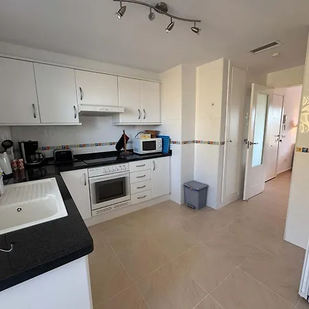 Appartement Beachnear Modern With Community Pool